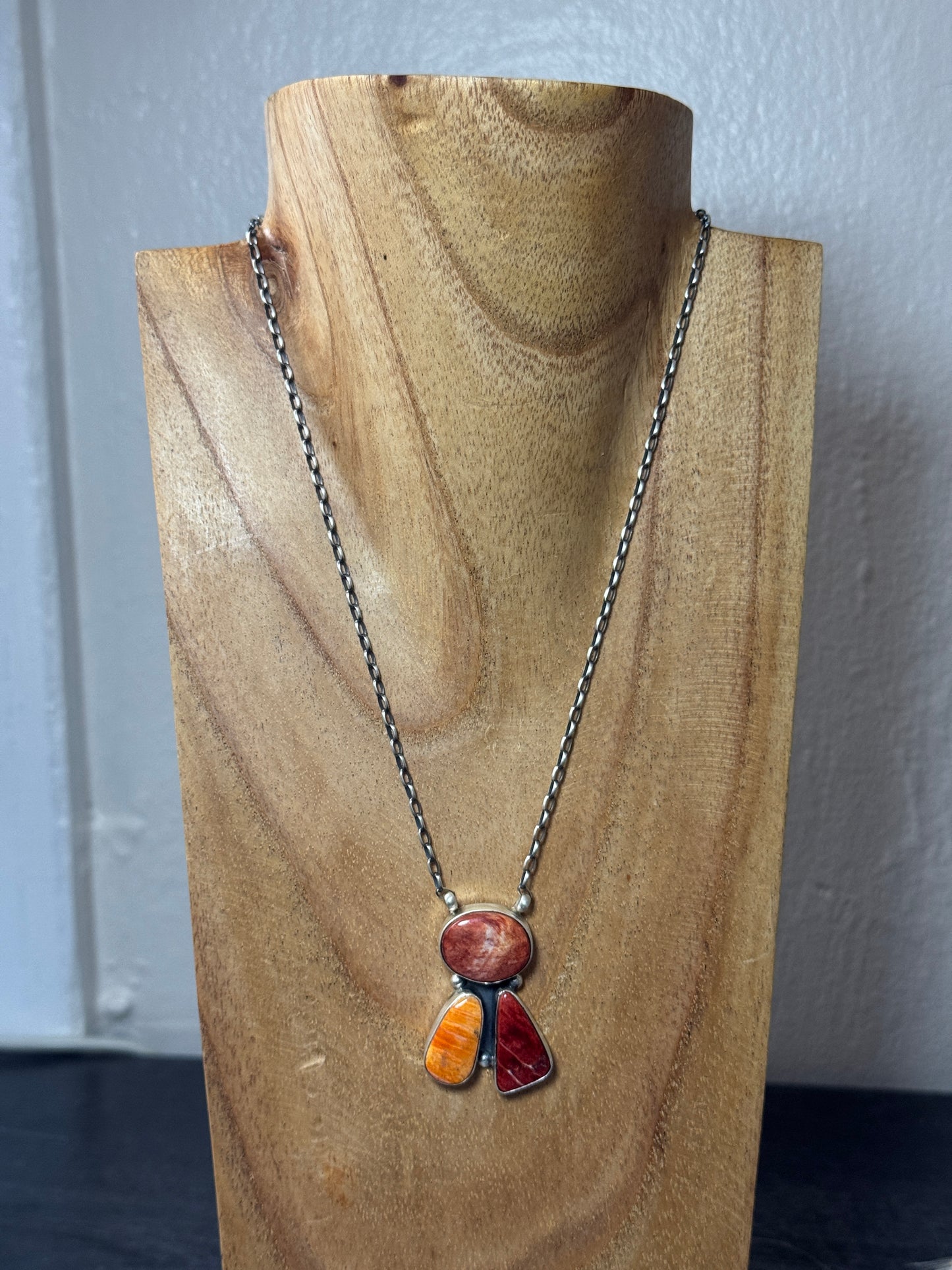 16" Red/Orange Cluster Necklace