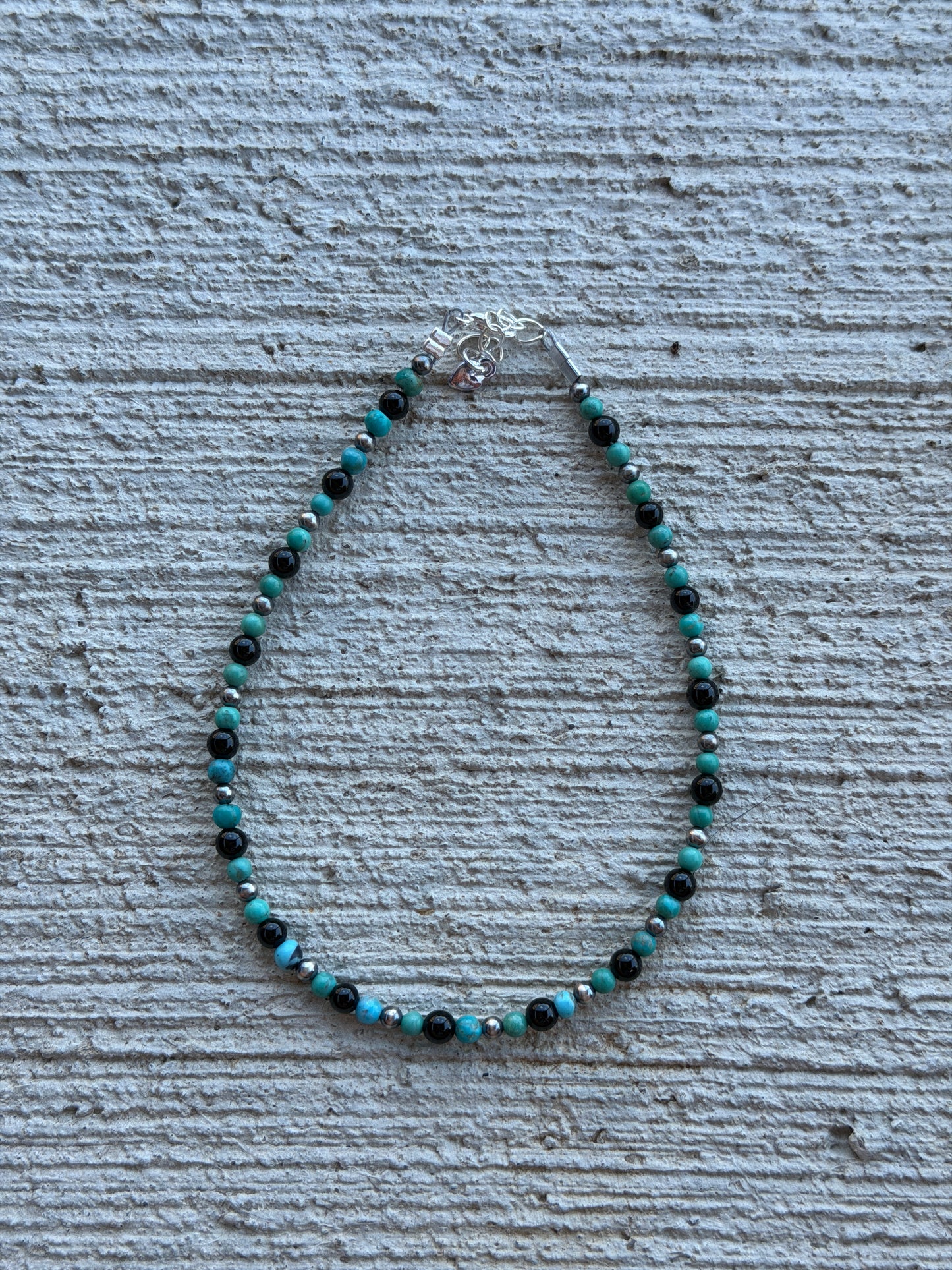 10-11” Turquoise & Onyx Anklet