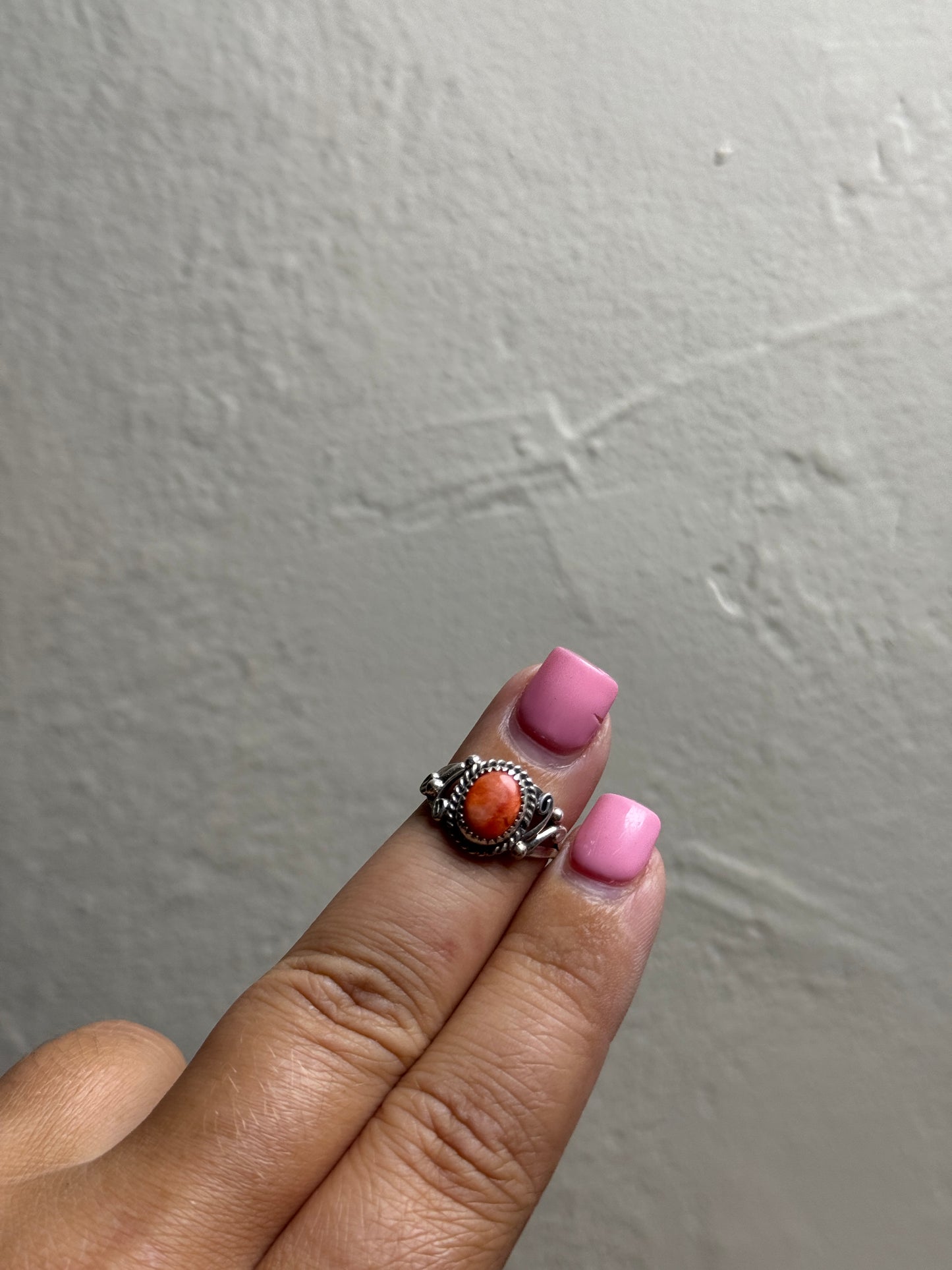 Sz 6 Red Spiny Ring