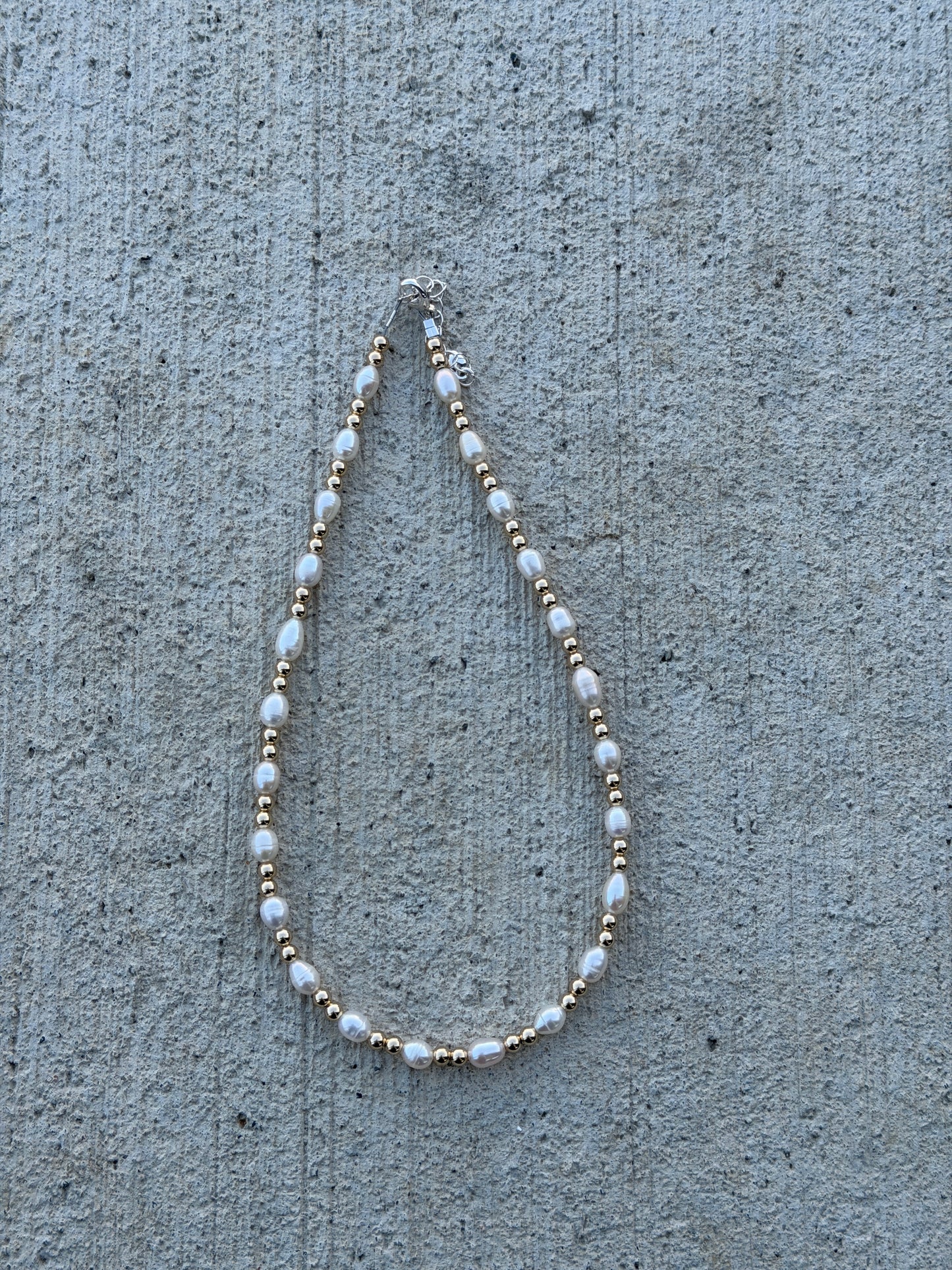 15-17" 4mm Gold & Freshwater