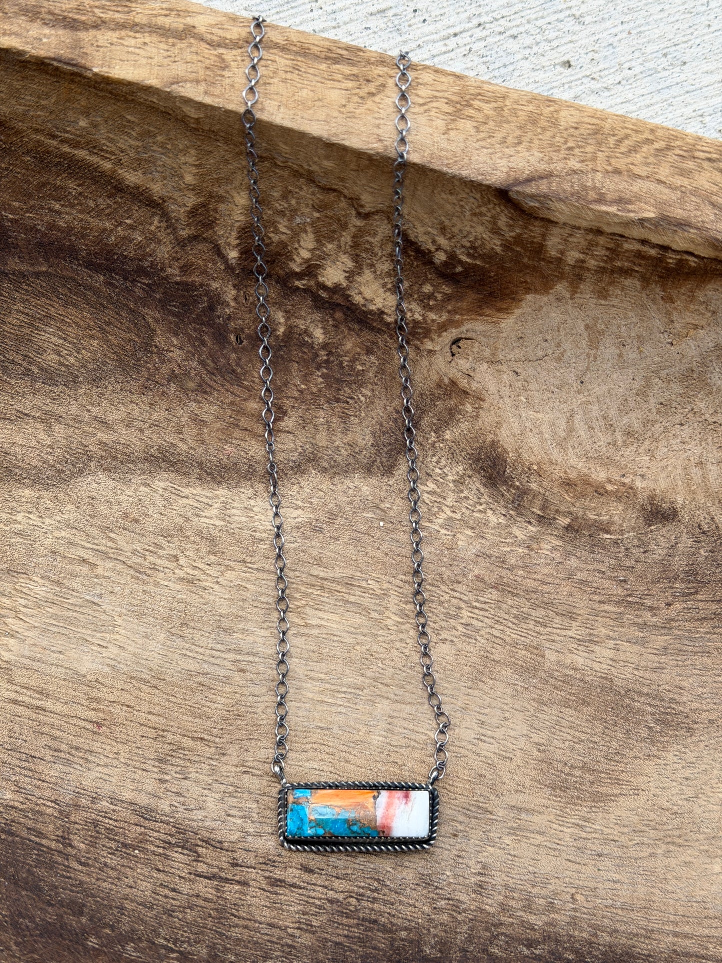 18" Kingman Spiny Bar Necklace