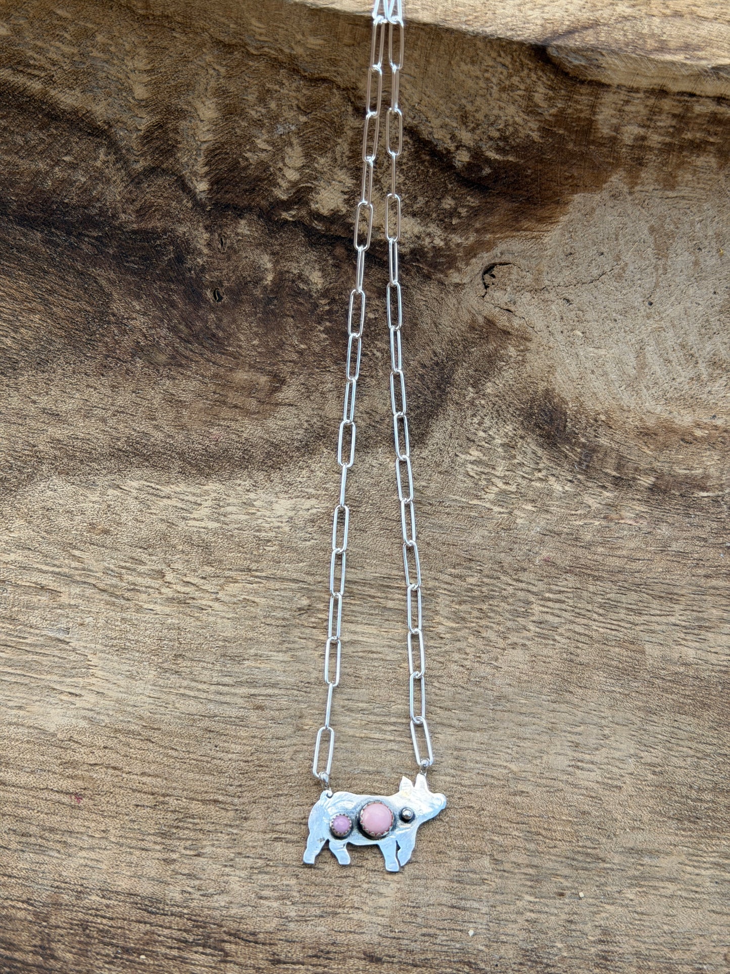 16" Pig & Pink Conch Necklace