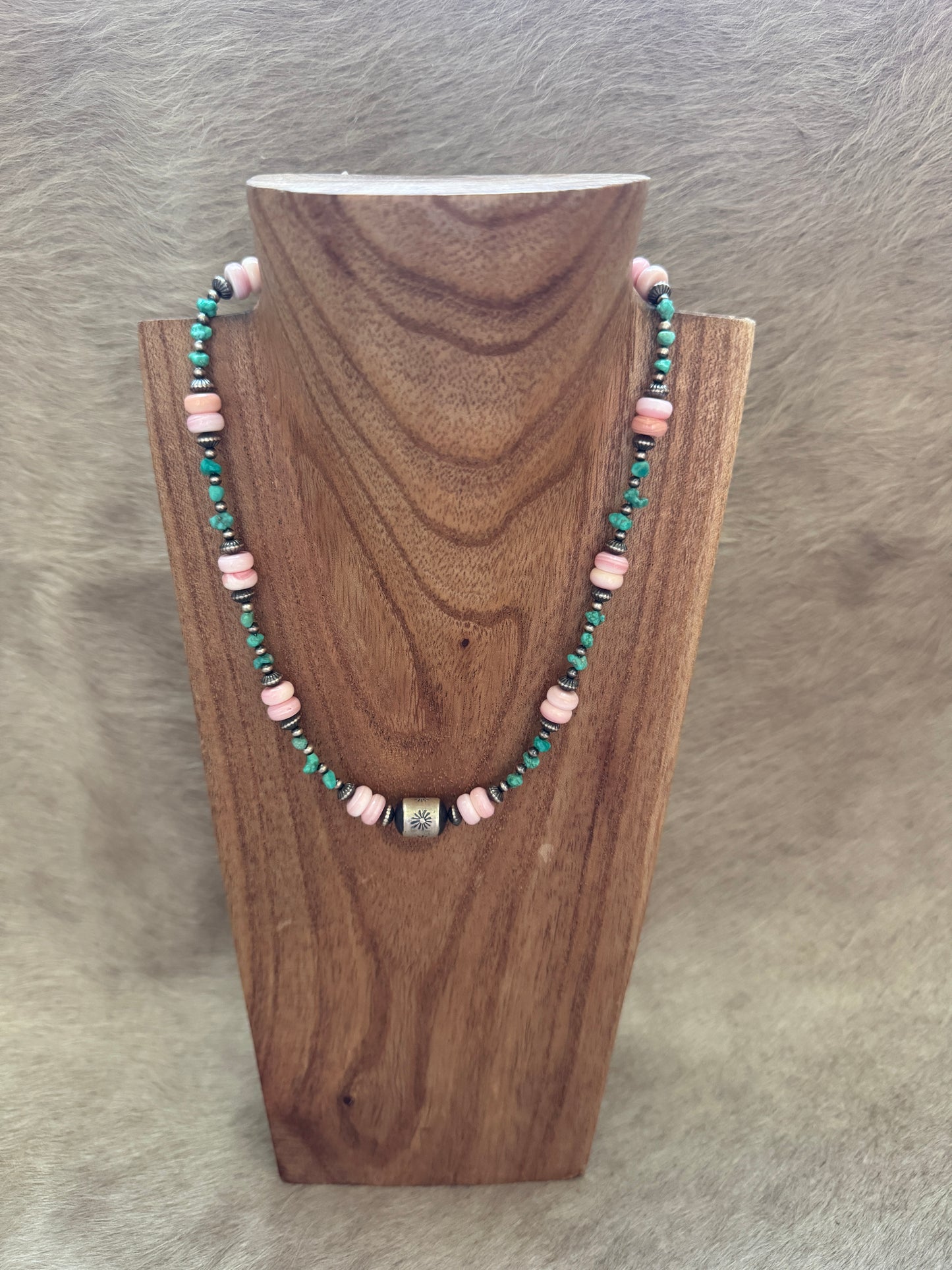 16.5" Emerald Valley, Pink Conch & Barrel Bead