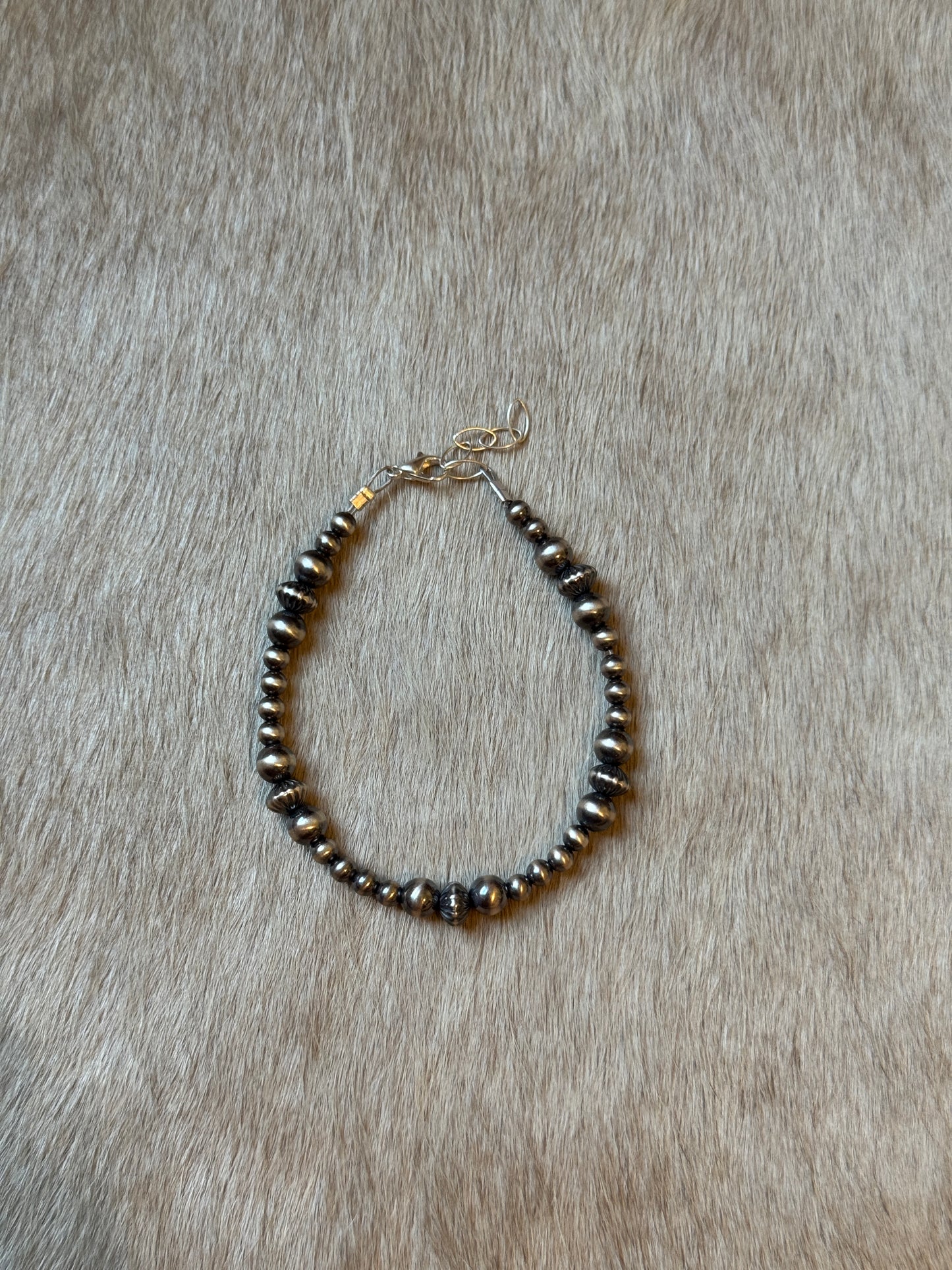 7-8" Sterling Pearl & Corrugated Saucer