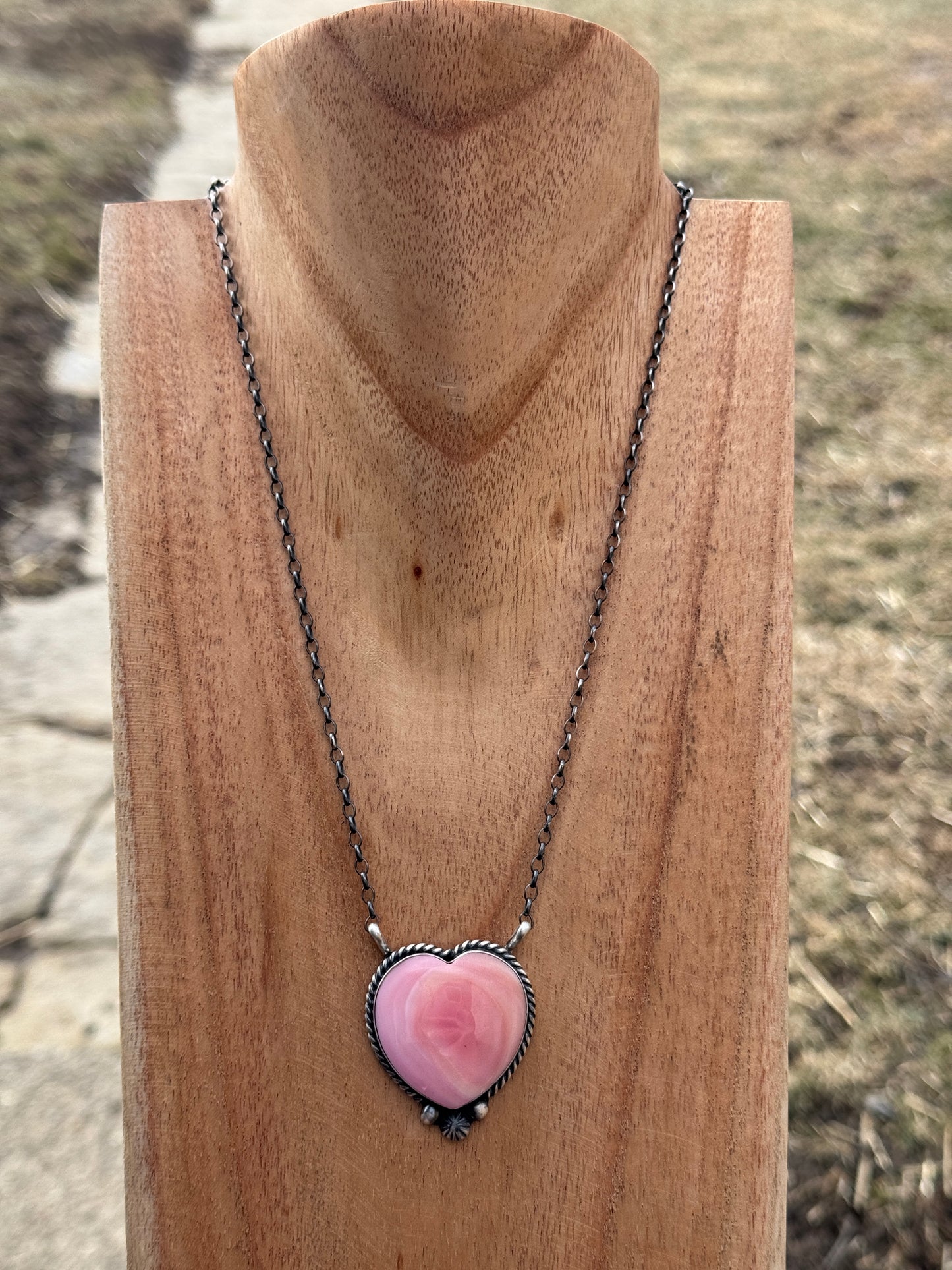 20" Pink Conch Heart Necklace