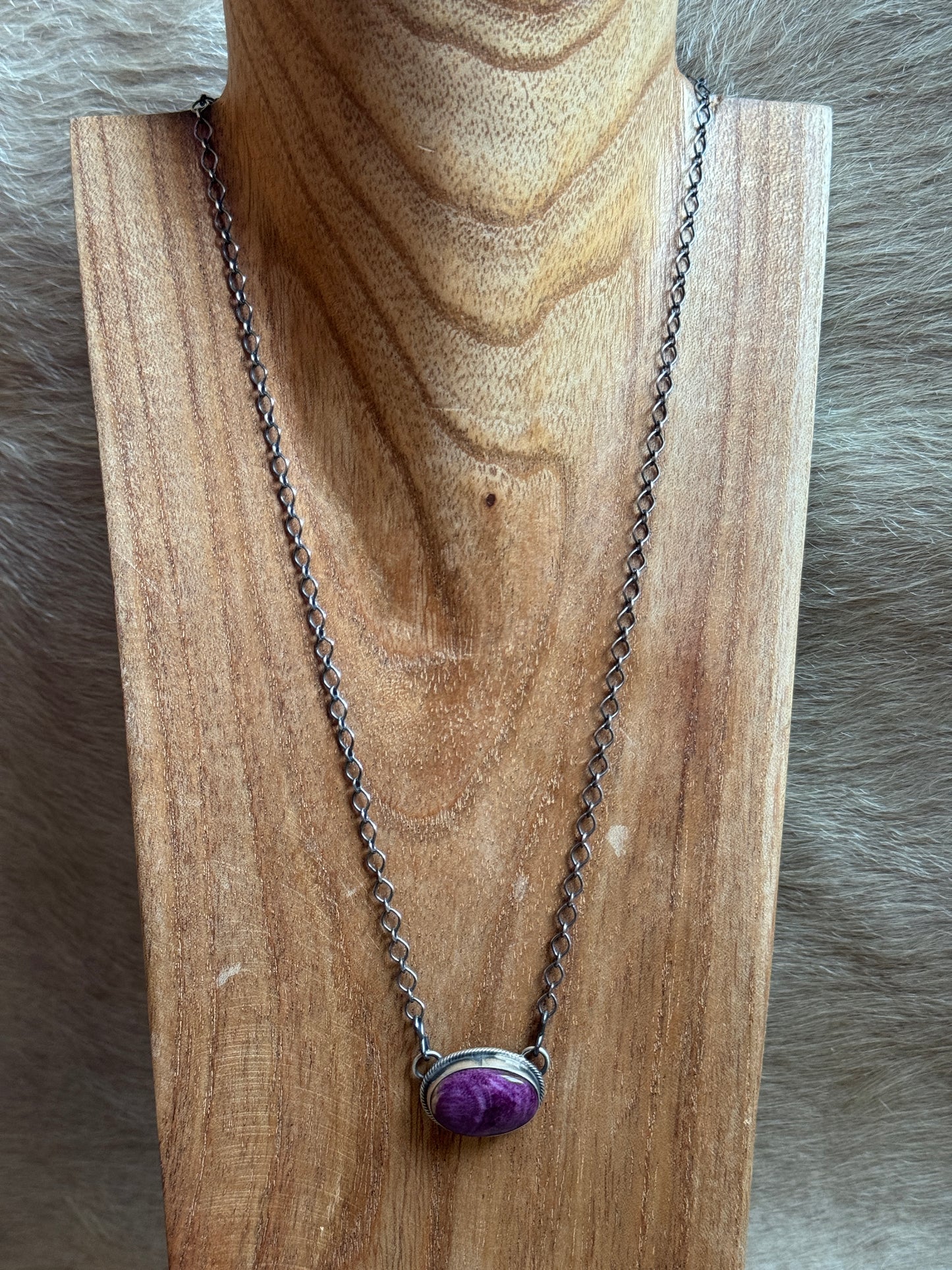 18" Purple Spiny Bar Necklace
