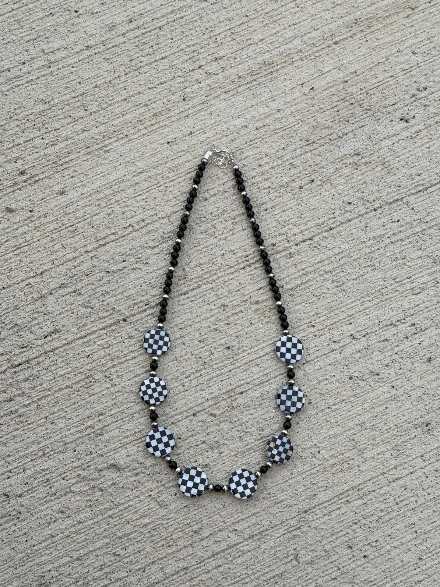 17-19" Onyx & Checkered