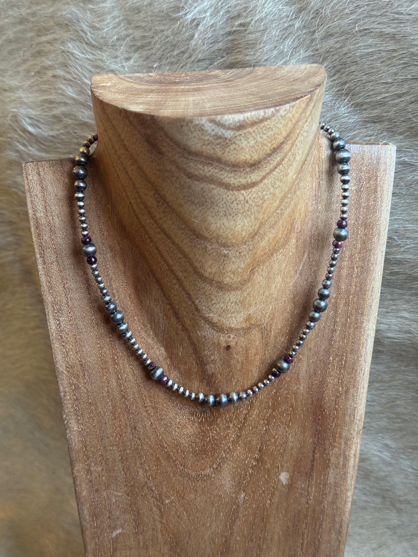 14-17" Pearl & Purple Spiny