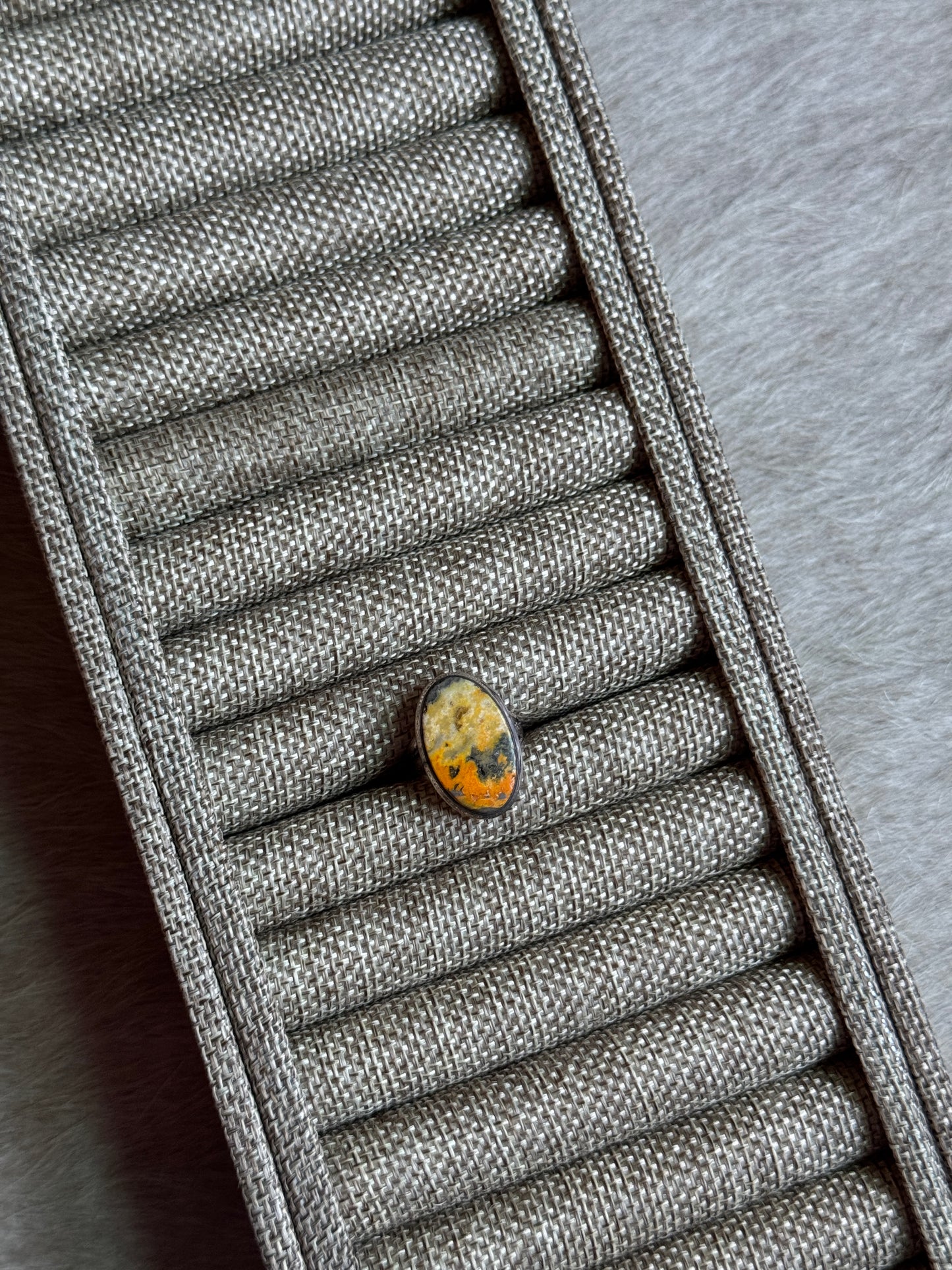 Sz 5.75 Bumblebee Jasper