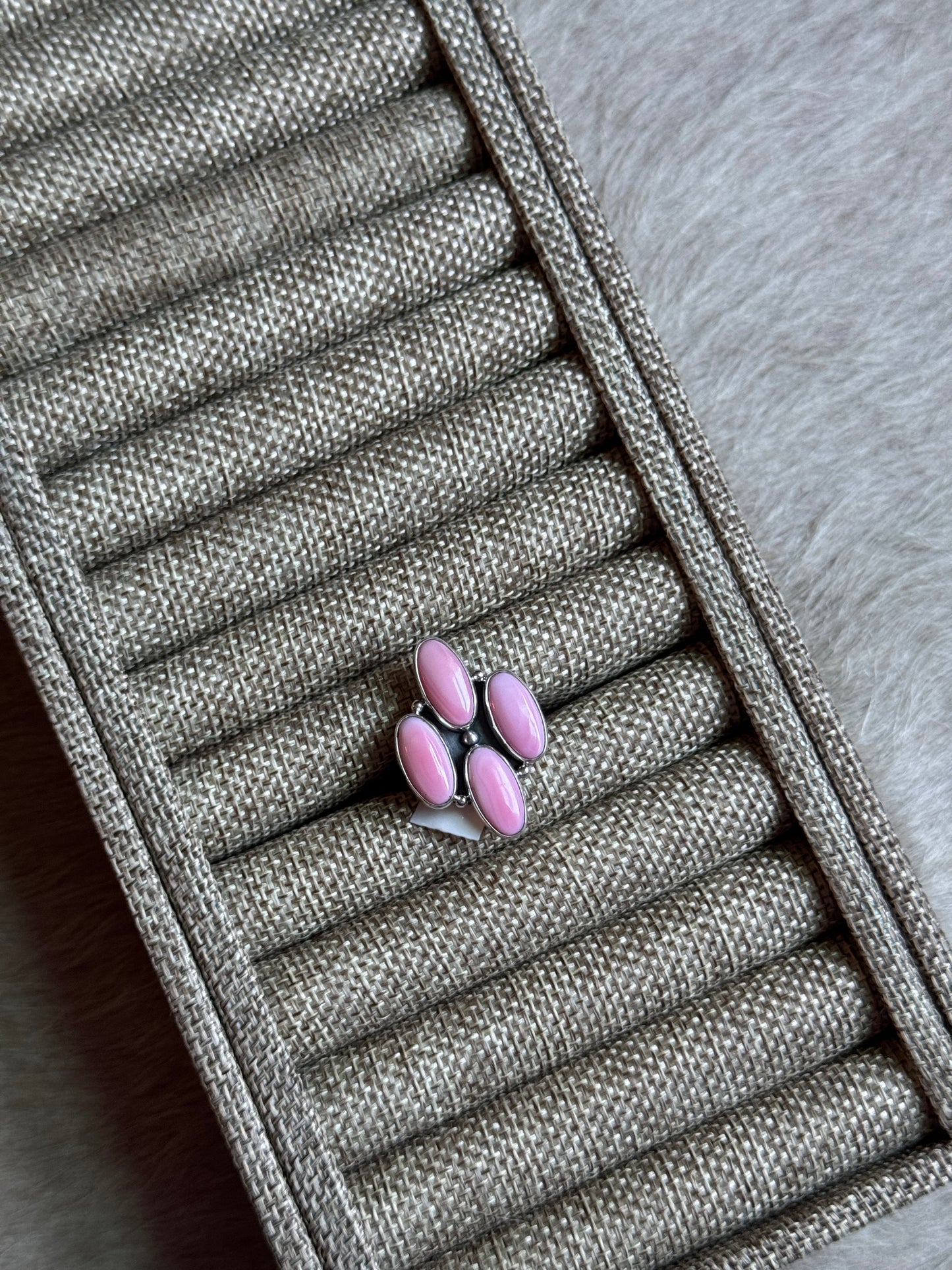 Sz 8.5 Pink Conch Ring