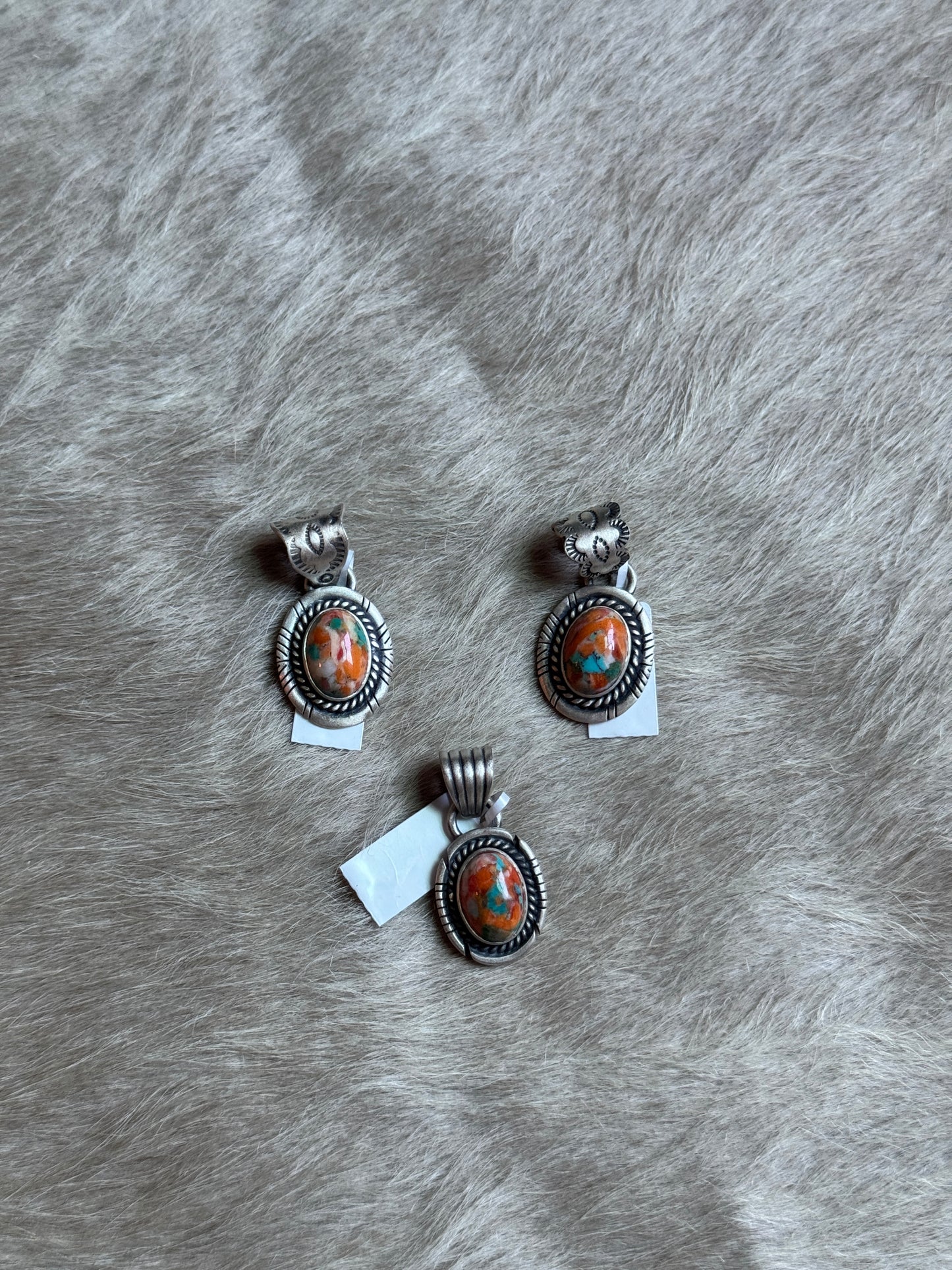 Kingman Spiny Pendant Oval