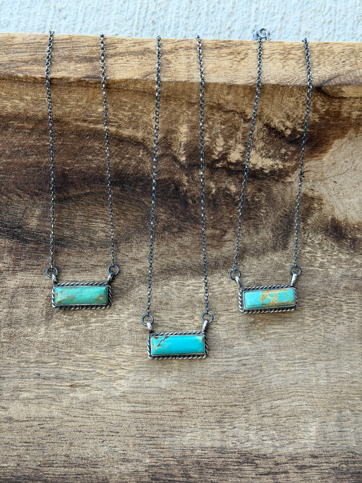 18" Kingman Border Bar Necklace