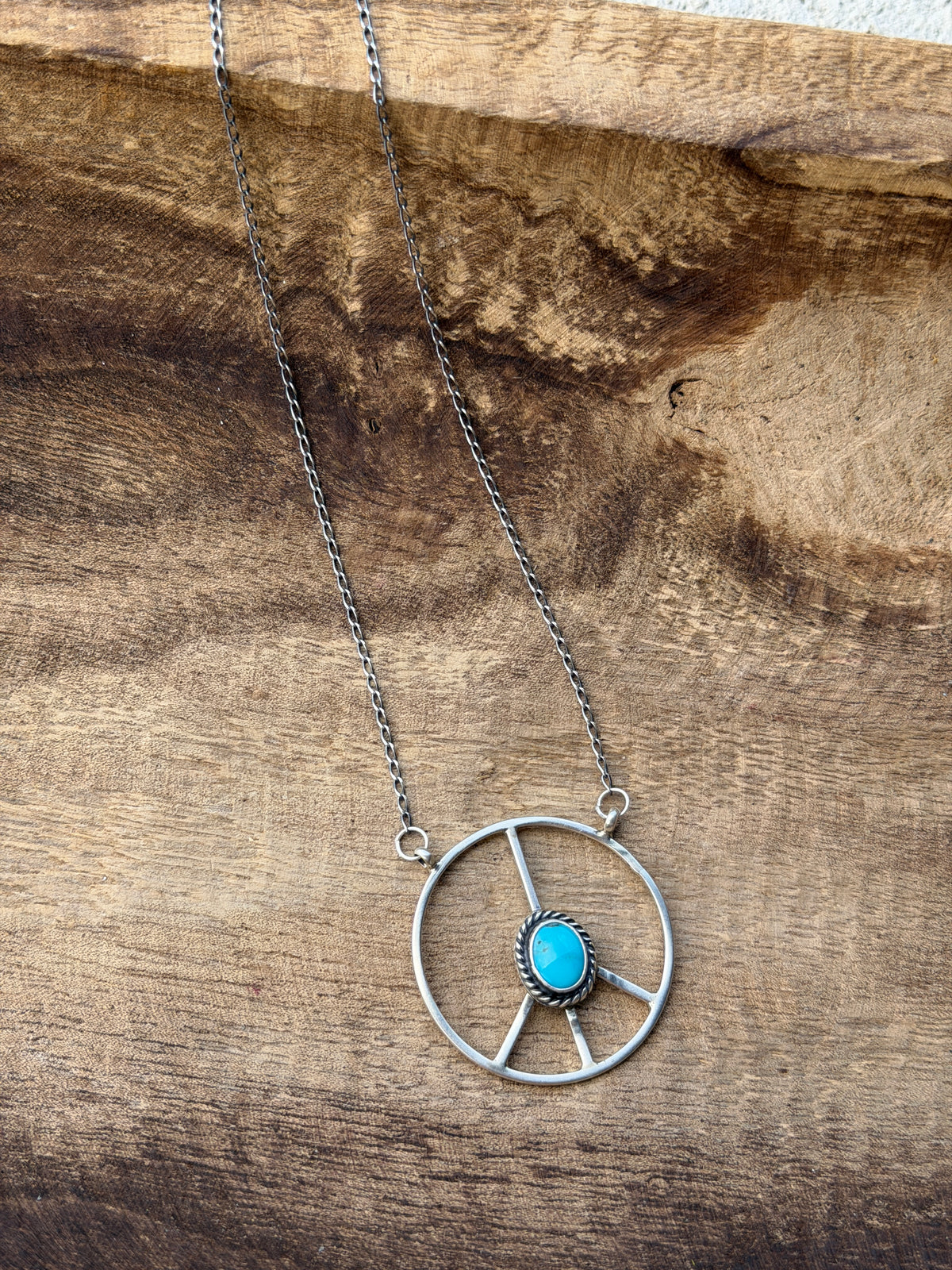 18" Kingman Turquoise Peace Sign