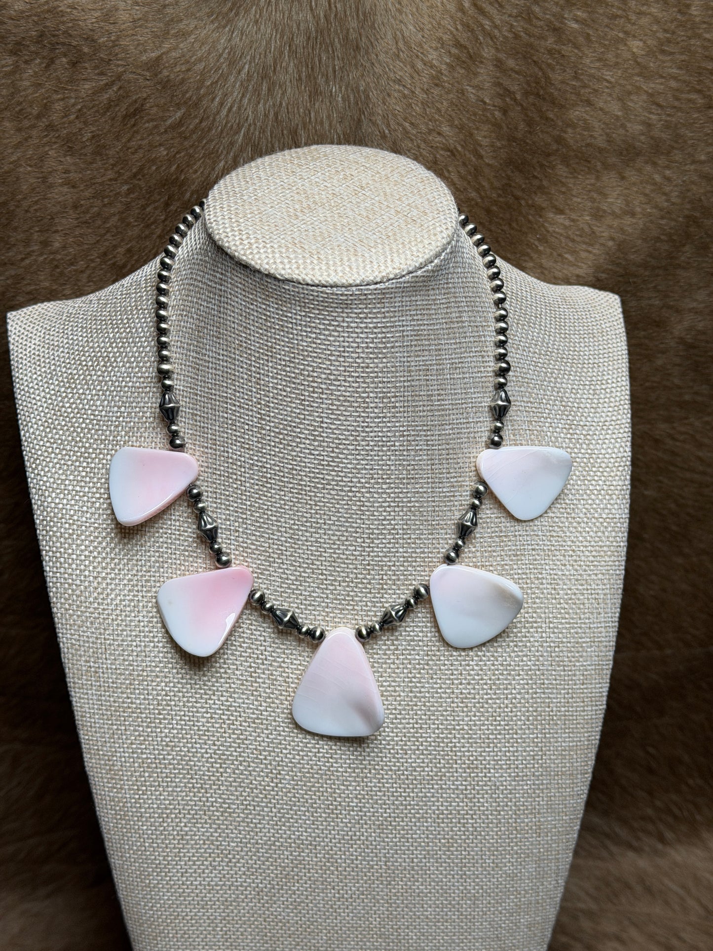 15.5-17" Pink Conch Pedal