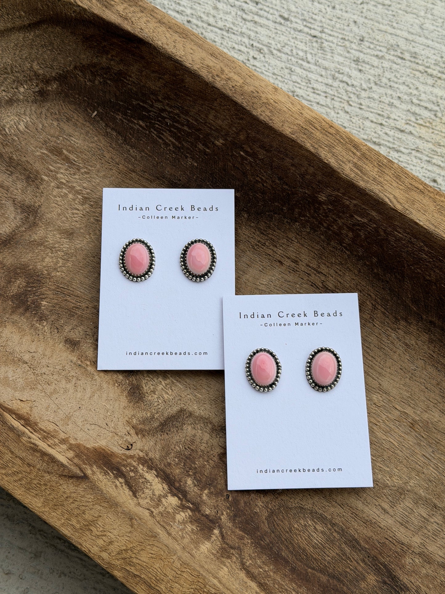 Pink Conch Detail Earrings