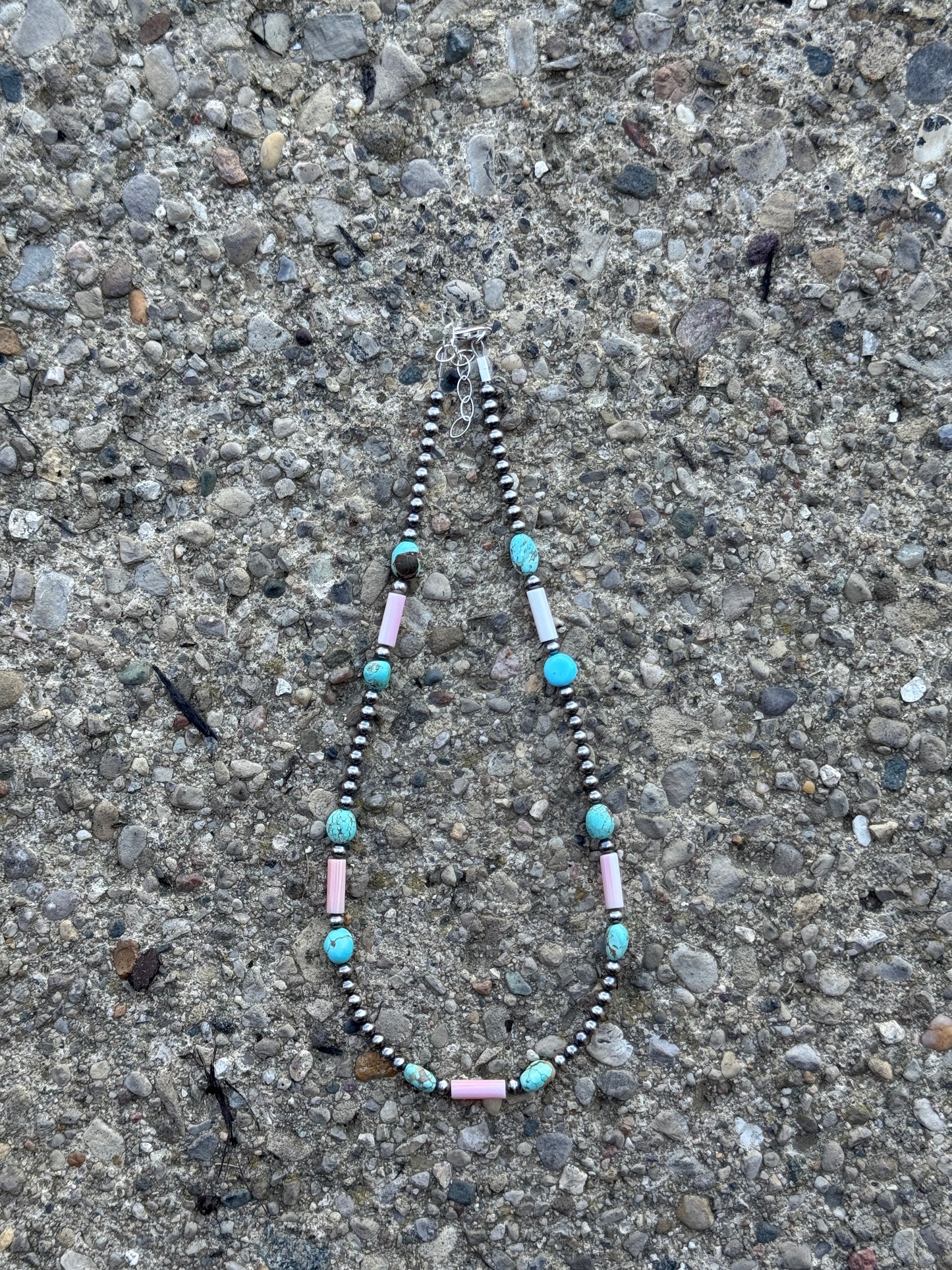 16.5-18" Pink Conch & #8 Turquoise
