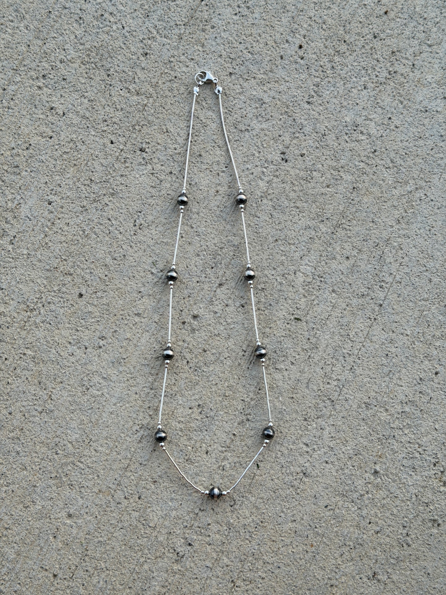 17" Liquid Silver & Pearl
