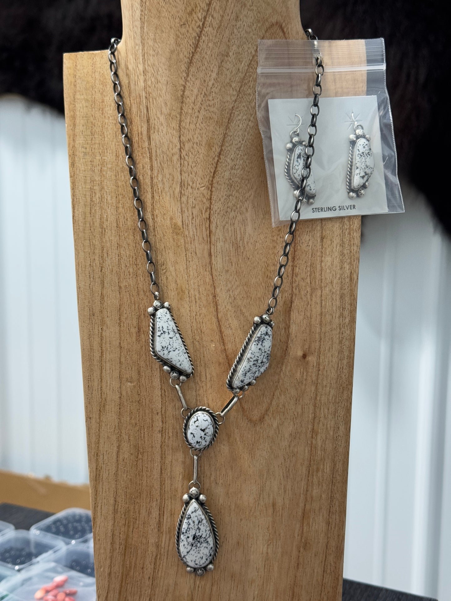 White Buffalo Lariat Necklace w/ earrings
