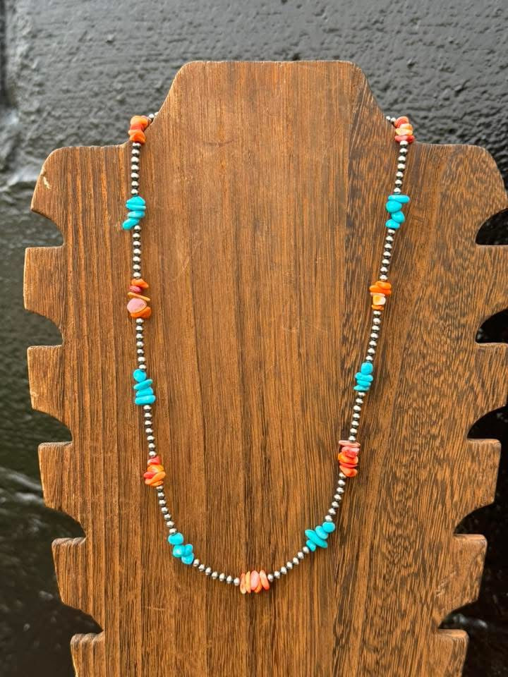 18” Pearl, Turquoise, Spiny