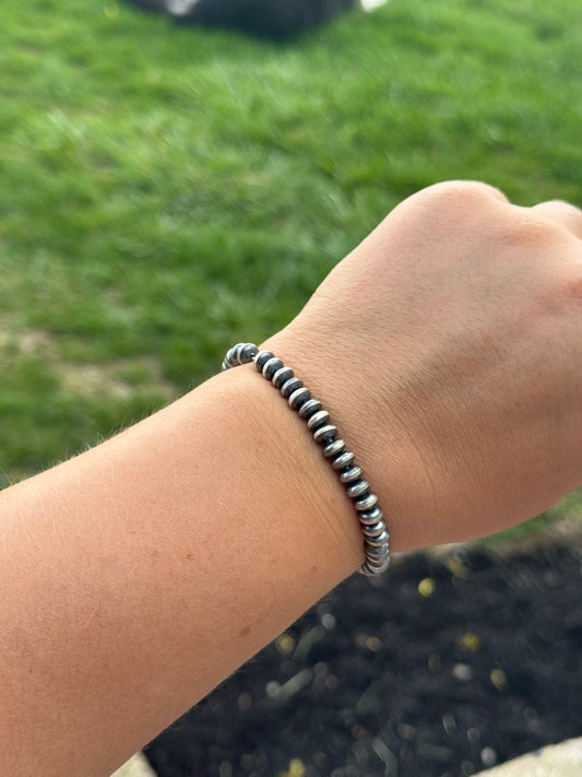 9mm Saucer Stretchy bracelet