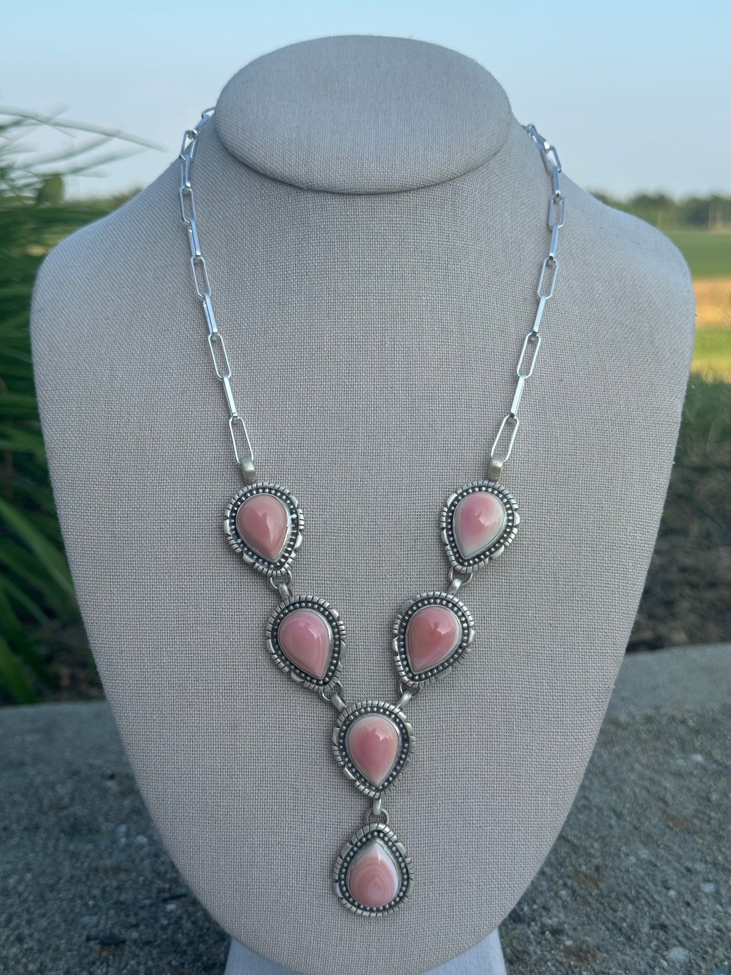 22" Pink Conch Lariat