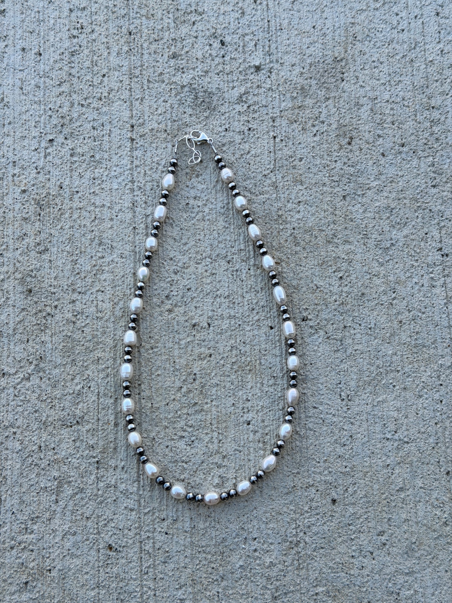 15-16.5" 4mm Pearl & Freshwater