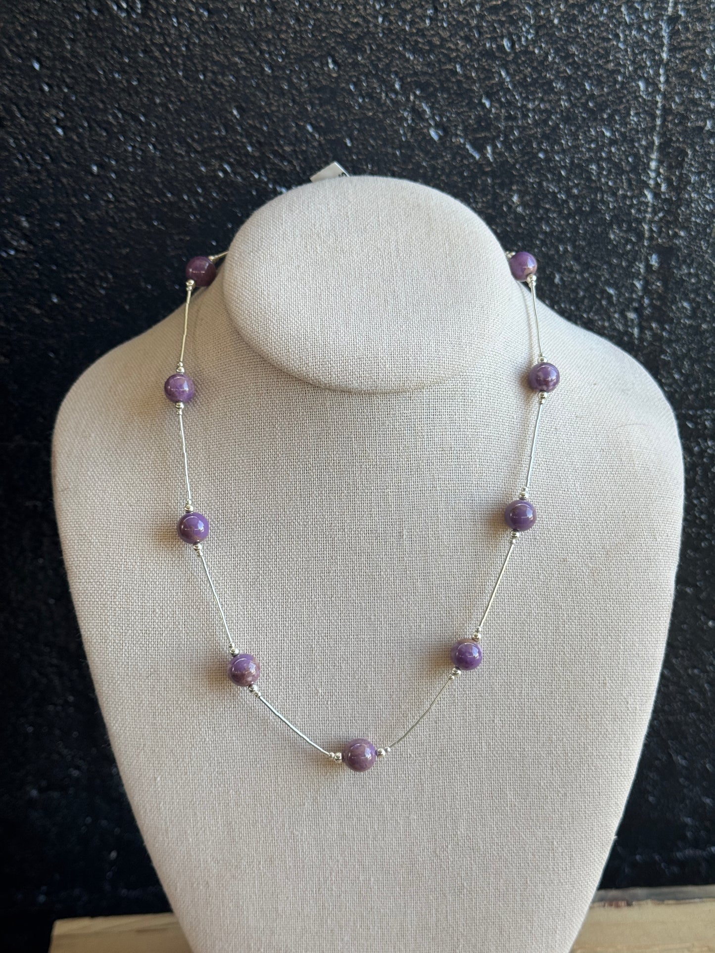 18” Liquid Silver & Phosphosiderite