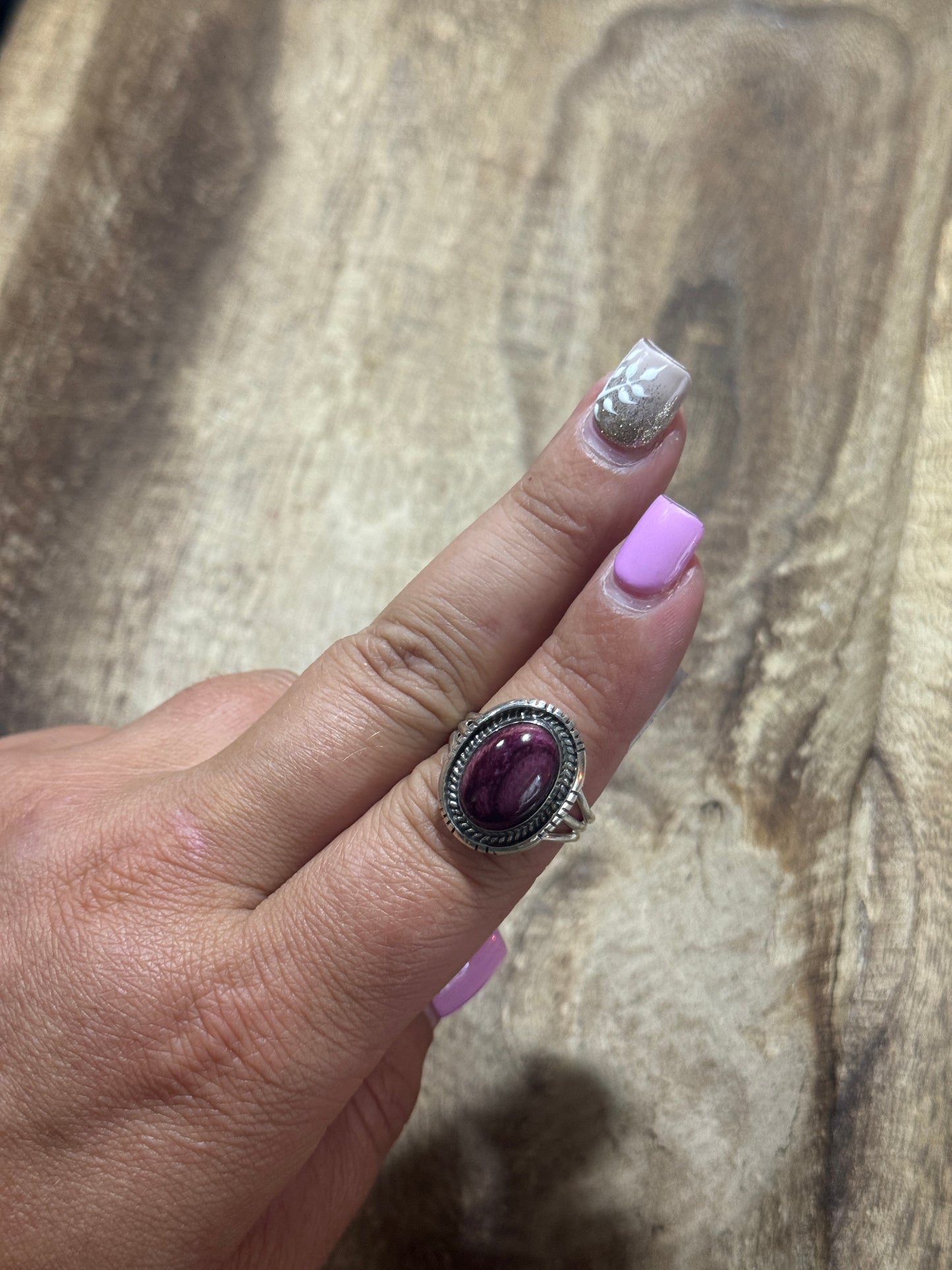 Sz 8.5 Purple Spiny Ring