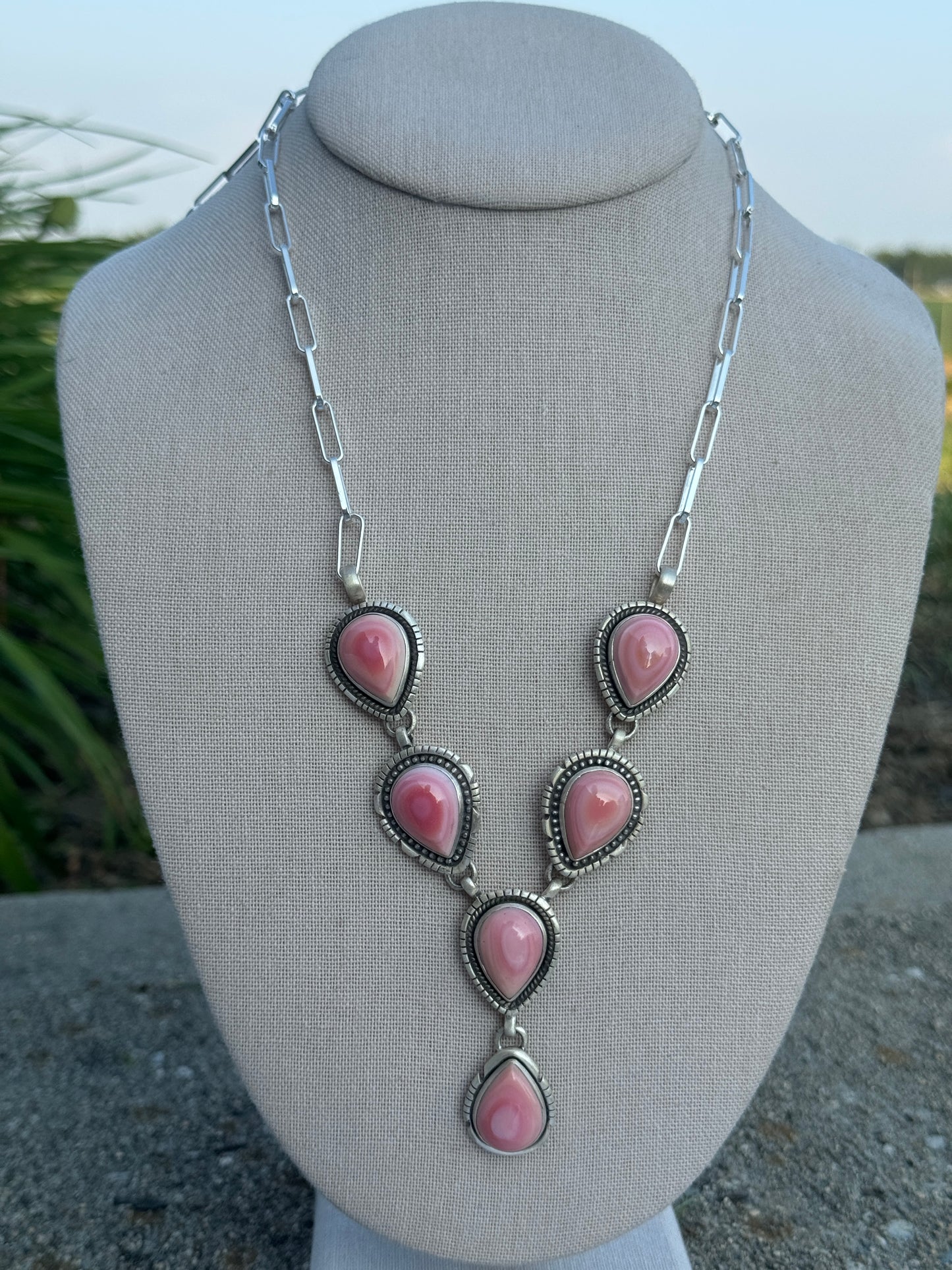 22" Pink Conch Lariat