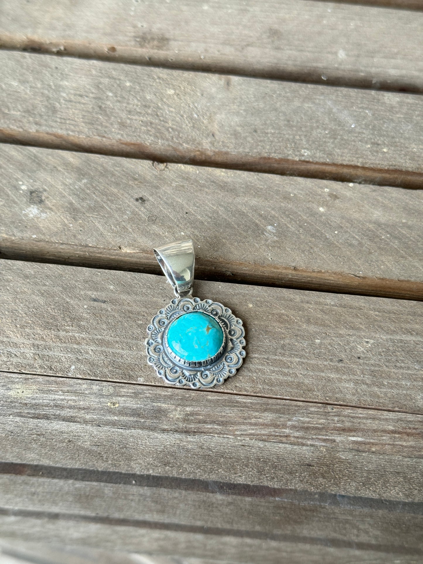 Kingman Detail Pendant