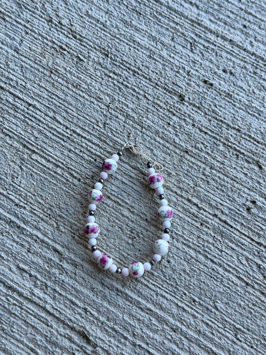 6.5-7.5” Pink Conch & Floral