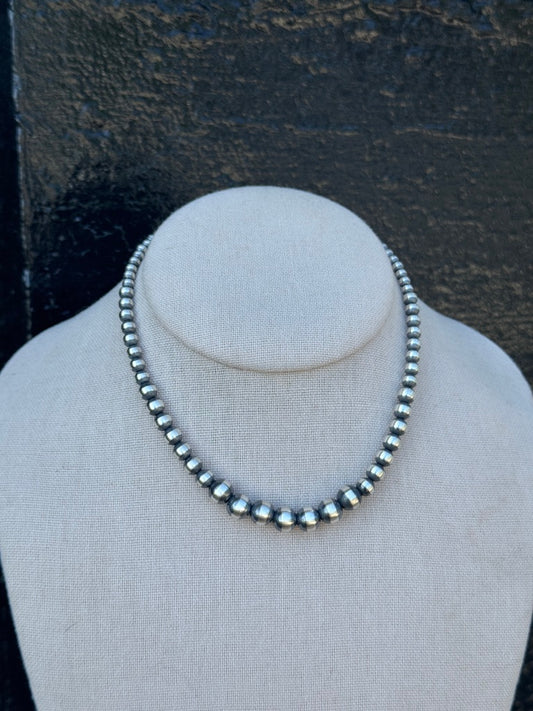 14" 3-8mm Graduated Pearl