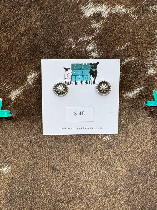 Dainty detail Concho earrings