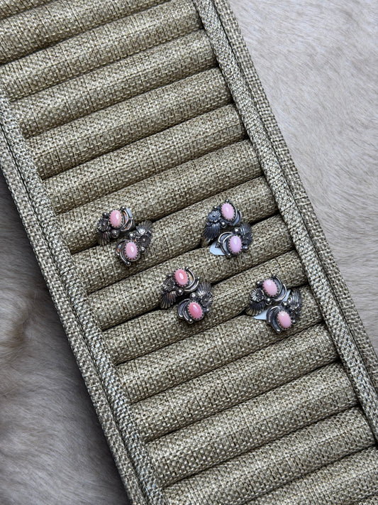 Pink Conch Adjustable Ring