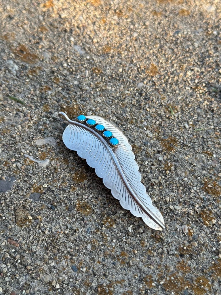 Feather Kingman Pin & Shepherd Hook