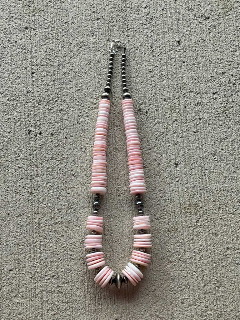 21.5-23" Graduated Pink Conch