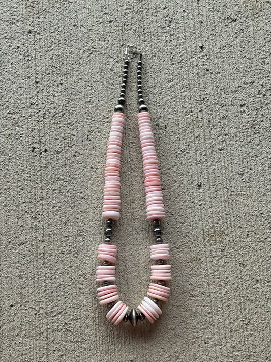 21.5-23" Graduated Pink Conch