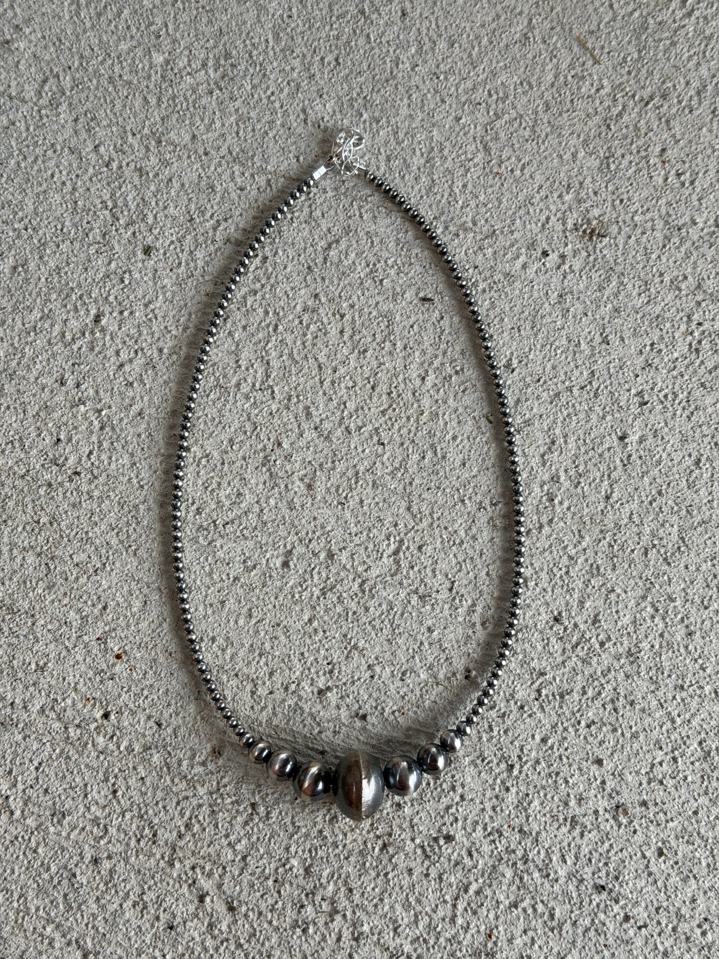 17-18.5" Pearl & 17mm Handmade Saucer
