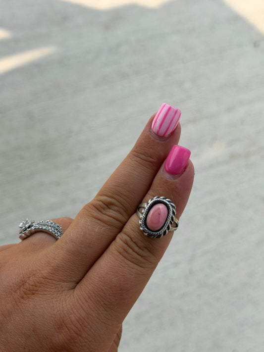 Sz 6.75 Pink Conch Ring
