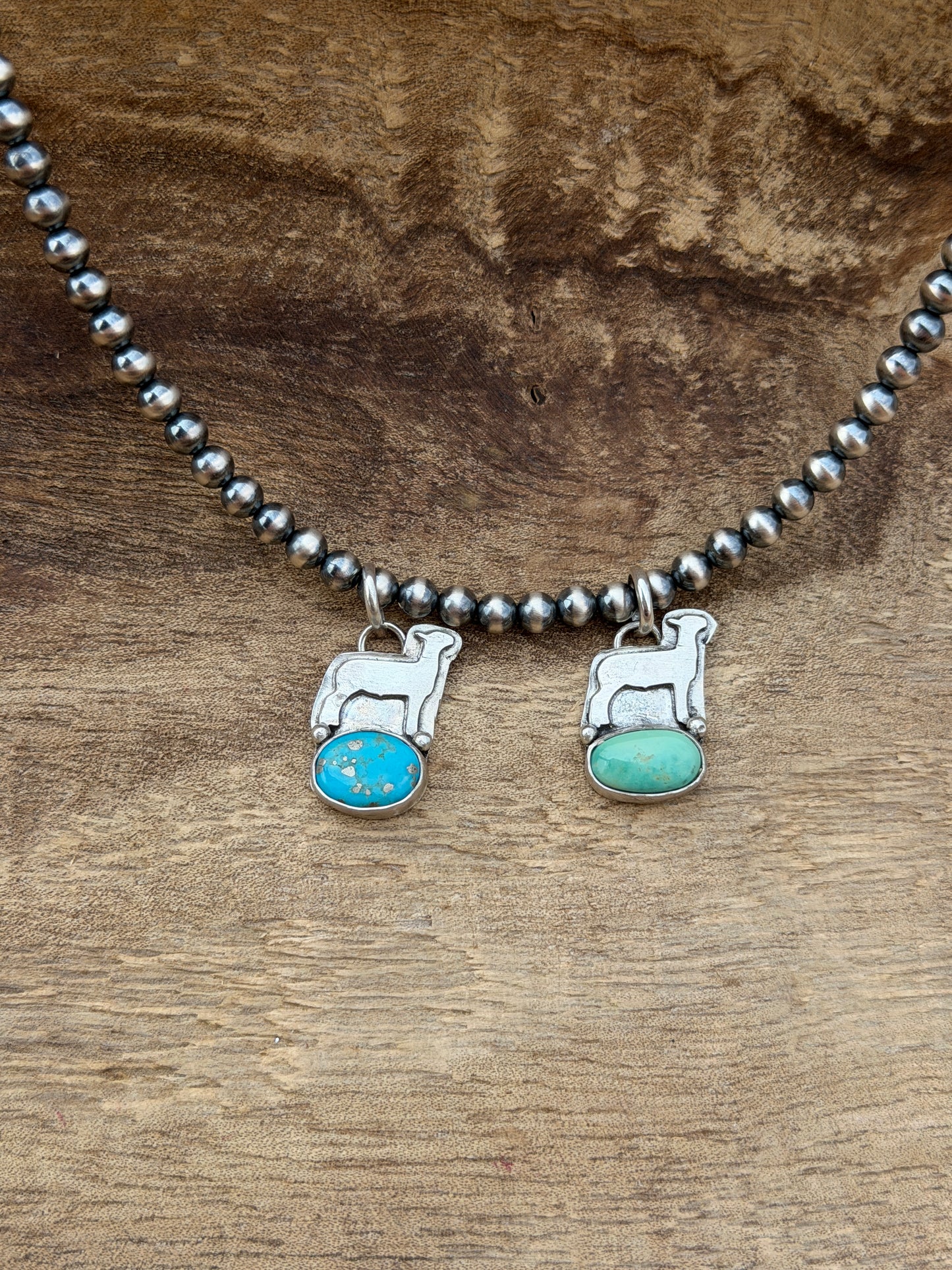 1 stone Lamb Pendant