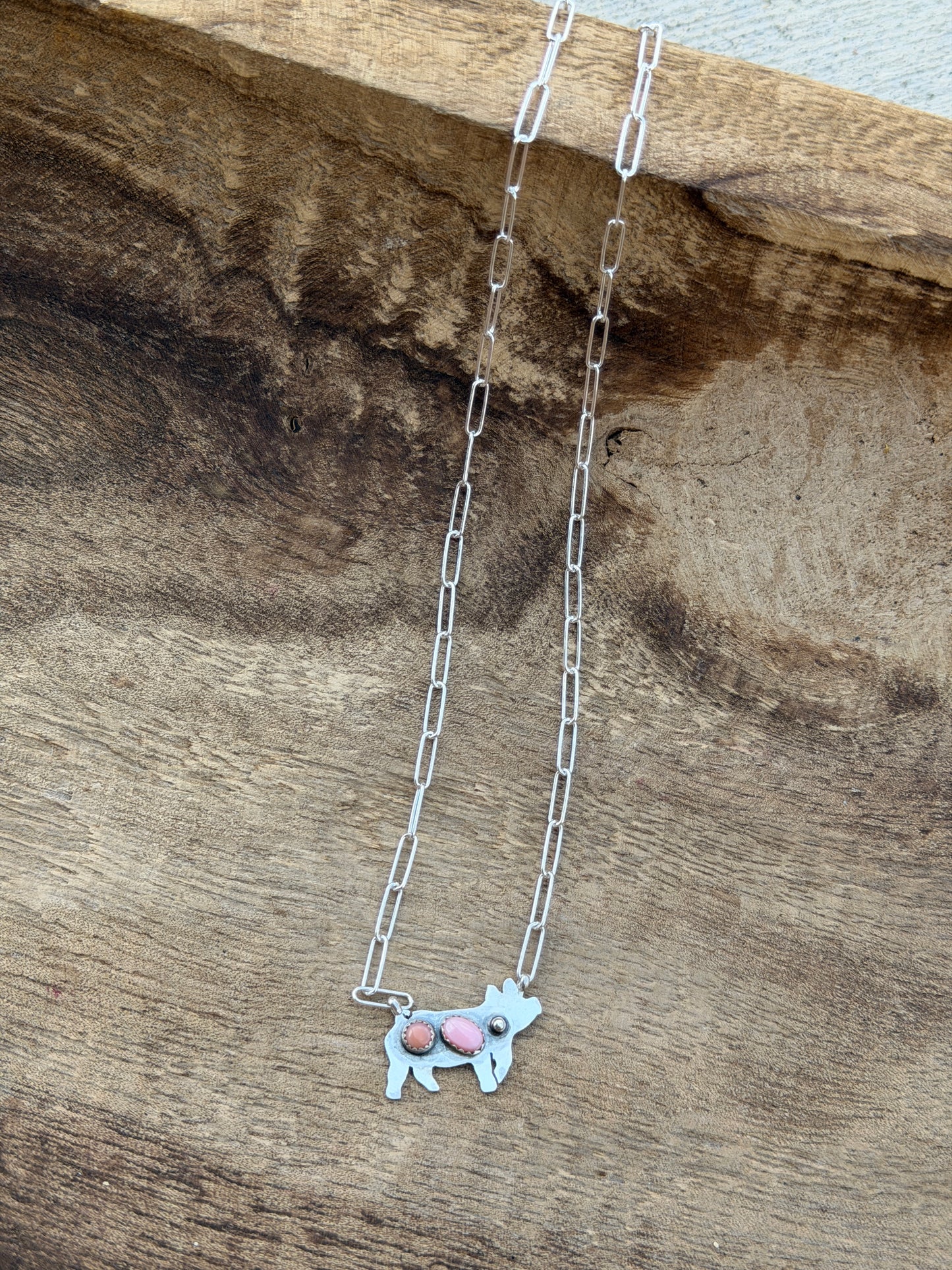 16" Pig & Pink Conch Necklace