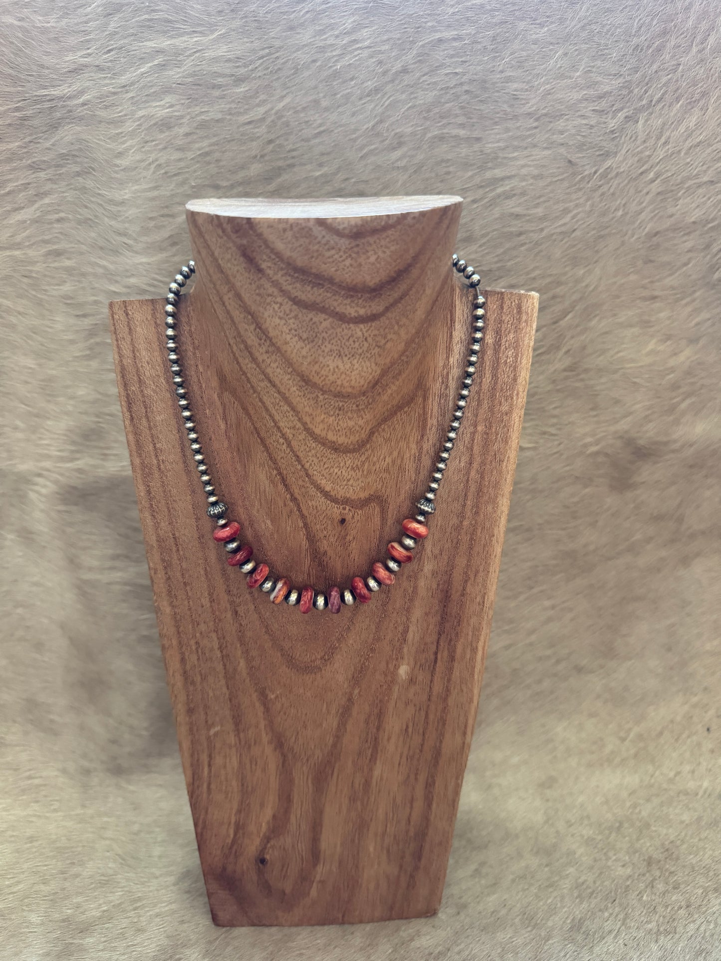 15-16.5" Pearl & Red Spiny