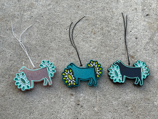 Heifer with Turquoise Cluster Freshie