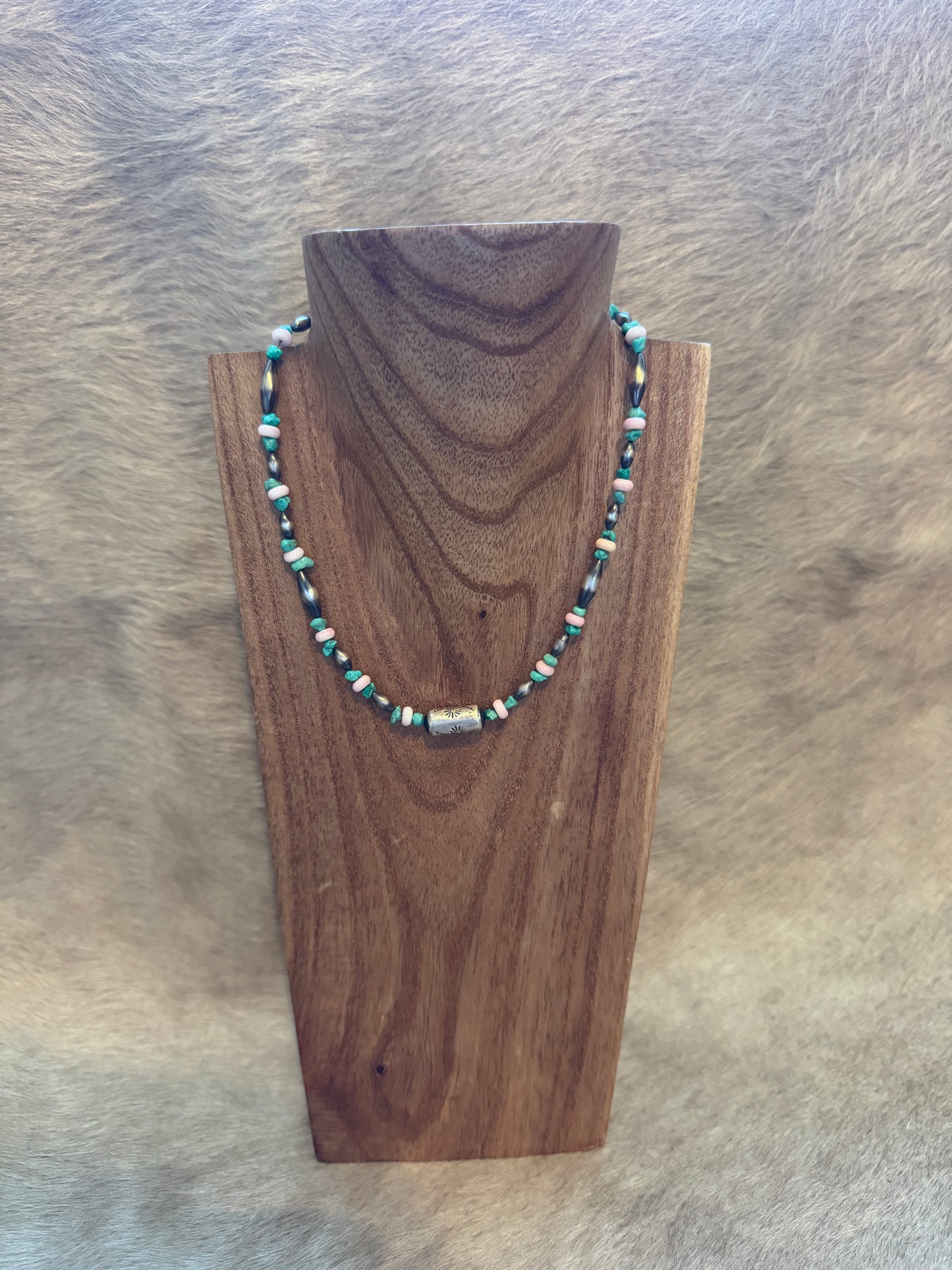 15.5-17" Emerald Valley, Pink Conch & Barrel Bead