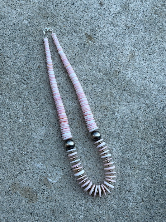 24.5-26" Graduated Pink Conch