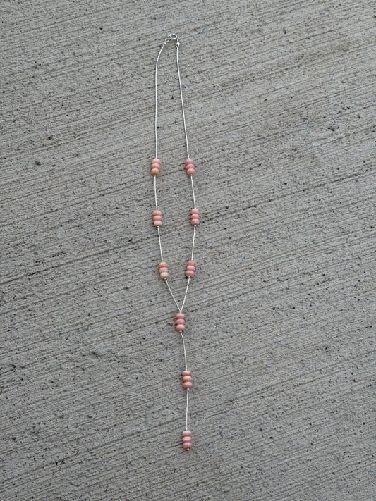 18" Pink Conch Liquid Silver Lariat