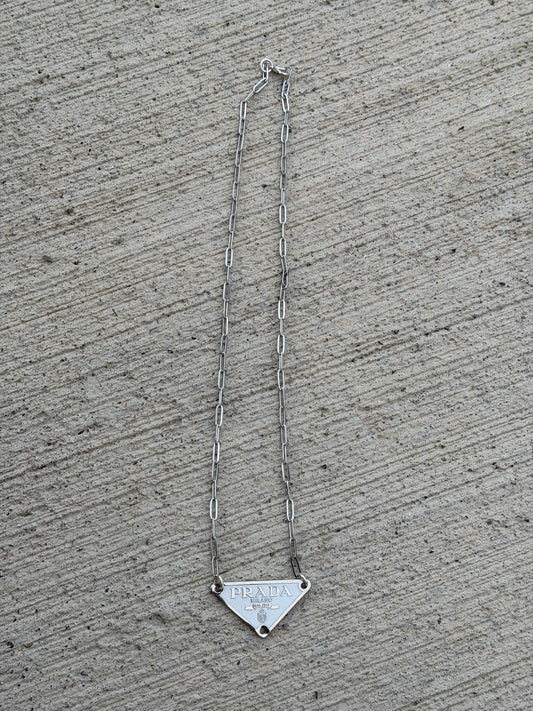 18" White Designer Necklace