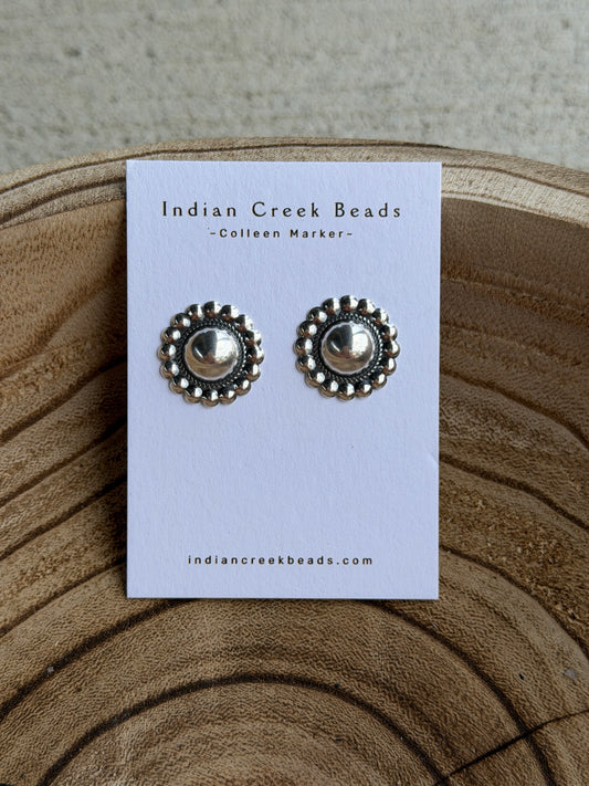 Large Quarter Size Conchos