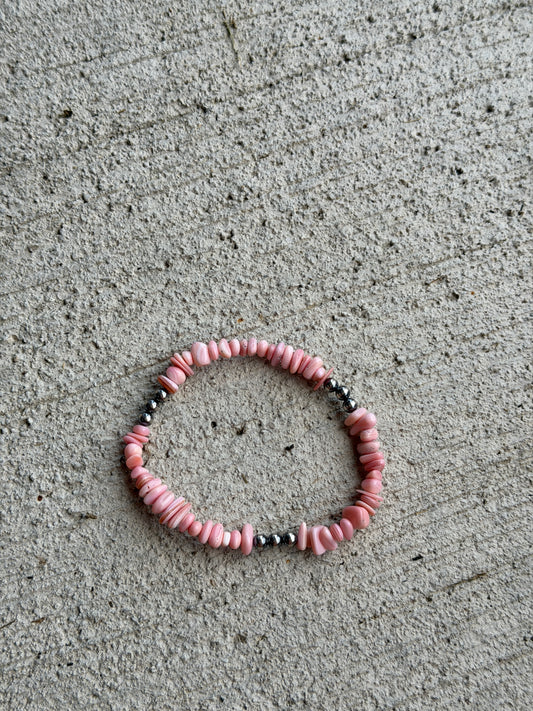 Pink Conch Stretchy Bracelet