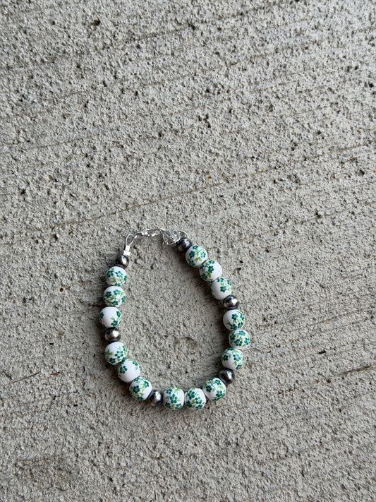6.5-7.5" Green Floral